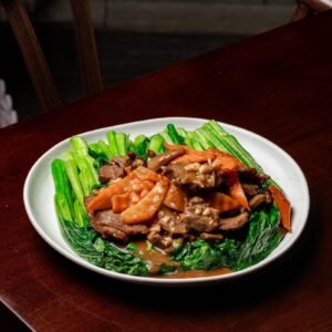 Carne con Hojas de Mostaza